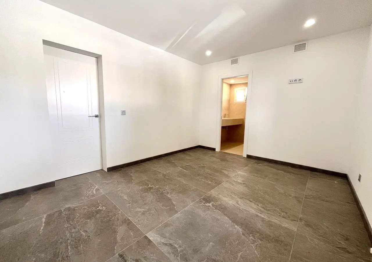 Villa 218 M² In Torrevieja, Spain – Mediter Real Estate