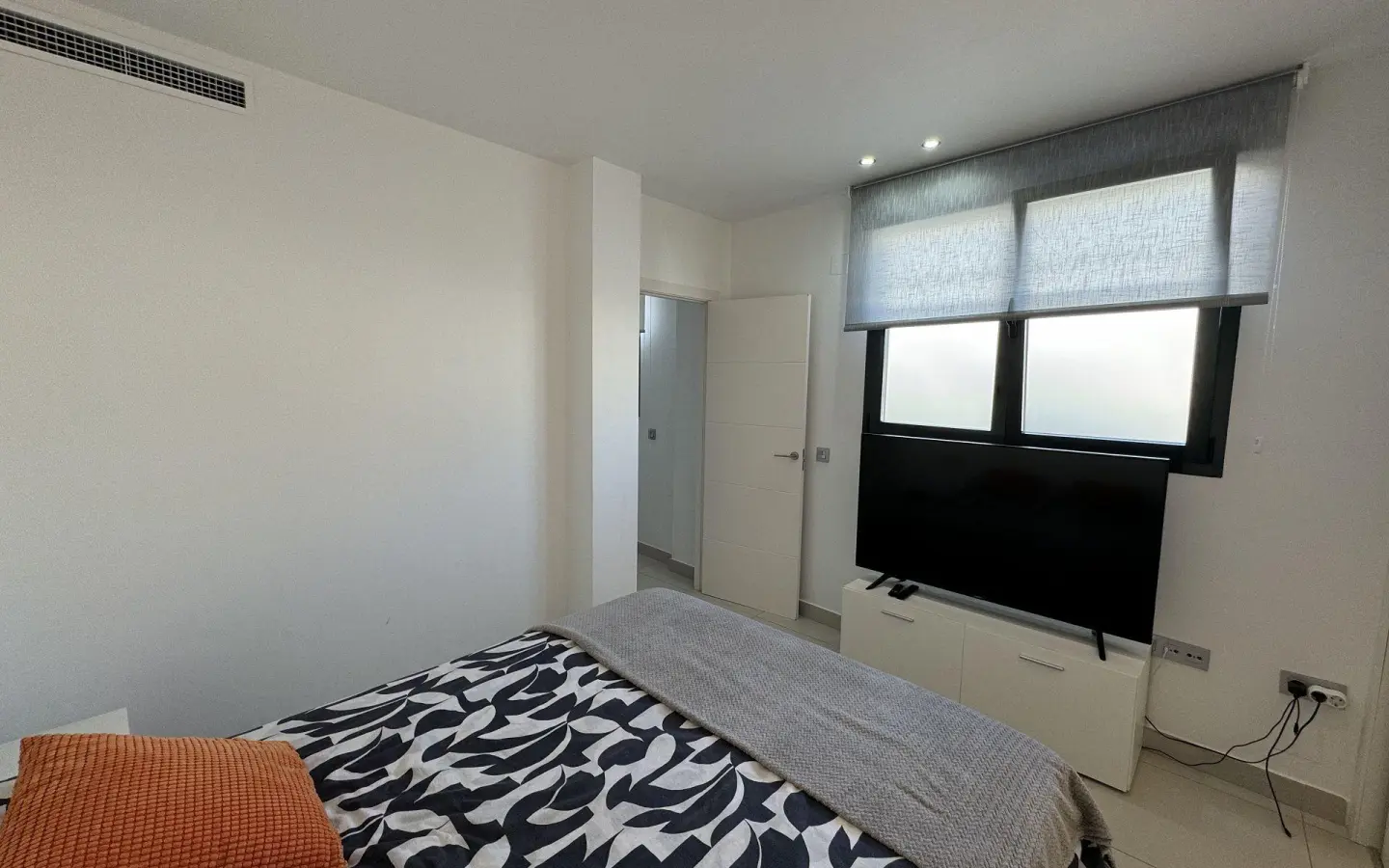 2-bedroom Apartment In Torrevieja, Spain (60 M²)