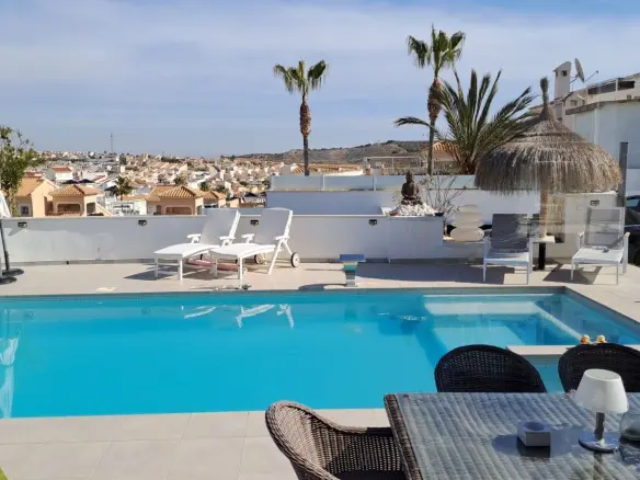 6-bedroom Villa In Rojales, Spain (215 M²)