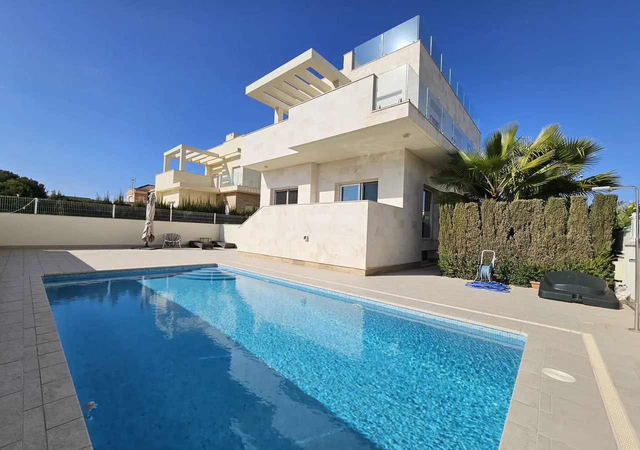 Villa 306 M² In Orihuela Costa, Spain – Mediter Real Estate