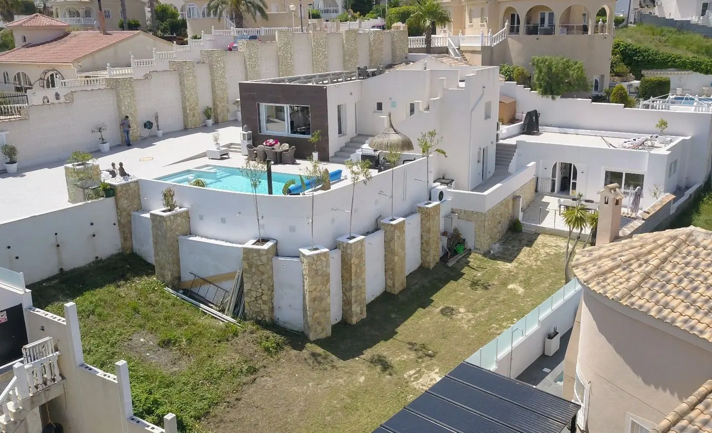 6-bedroom Villa In Rojales, Spain (215 M²)