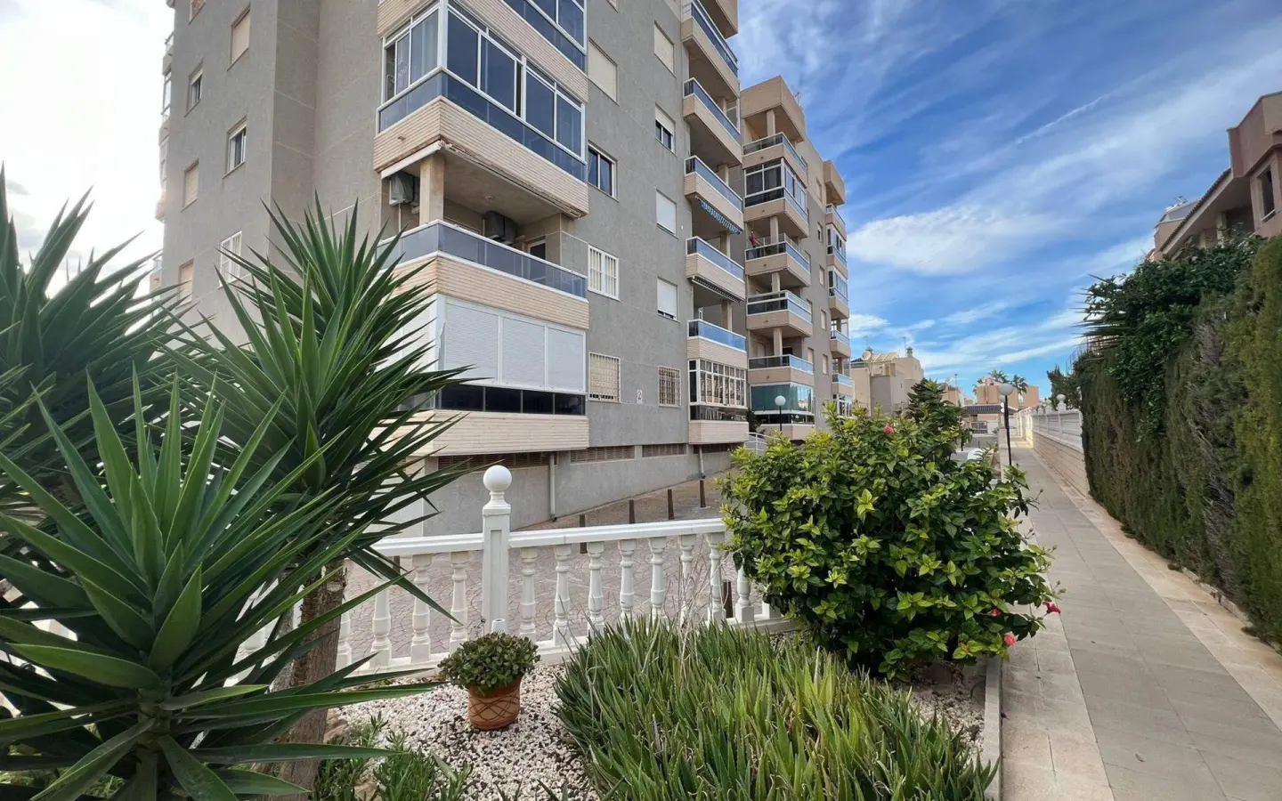 2-bedroom Apartment In Torrevieja, Spain (68 M²)