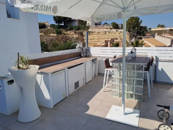 6-bedroom Villa In Rojales, Spain (215 M²)