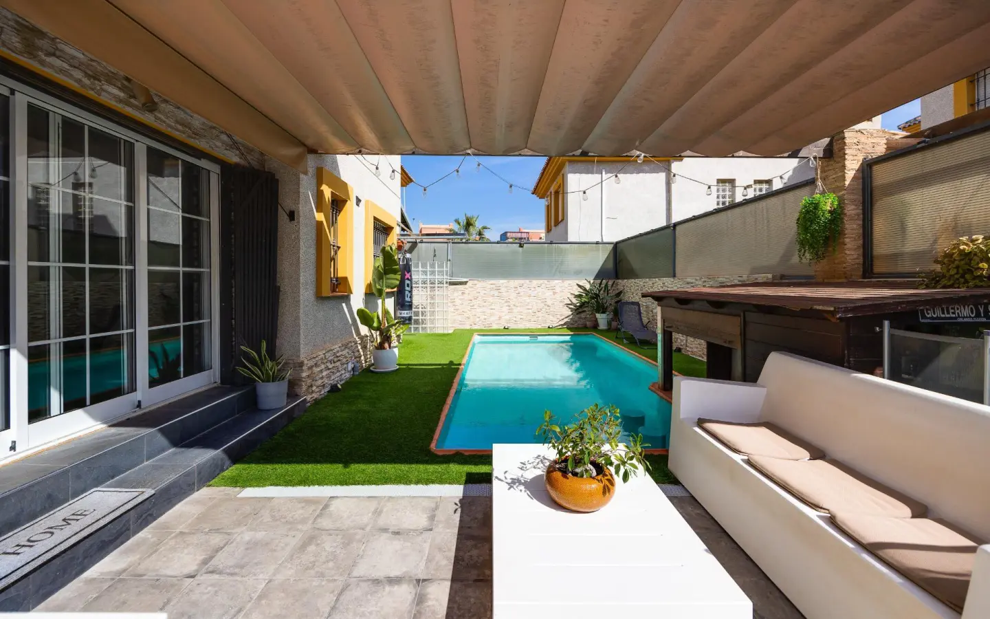 Villa Of 100 M² In Los Montesinos, Spain