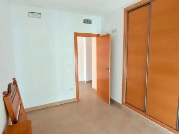3-bedroom Apartment In Torrevieja, Spain (122 M²)