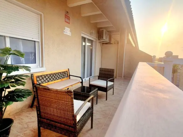 Penthouse Of 59 M² With Sea Views In Torrevieja, Spain