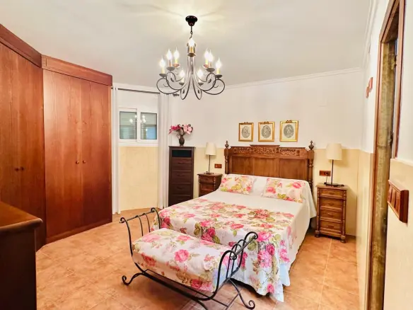 5-bedroom Villa In Orihuela, Spain (201 M²)
