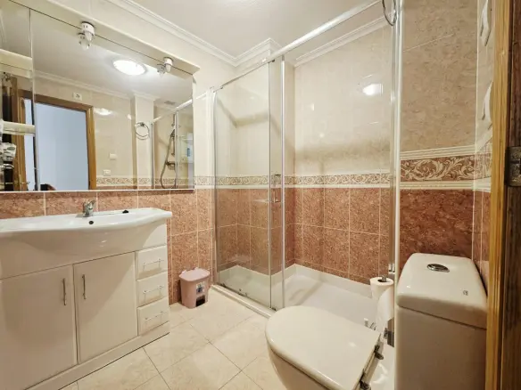 3-bedroom Apartment In Torrevieja, Spain (126 M²)