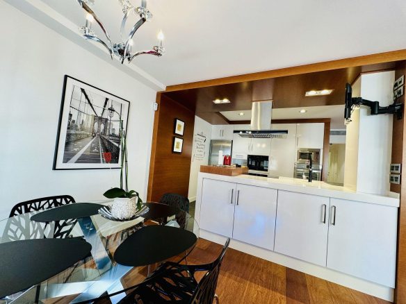 3-bedroom Apartment In Torrevieja, Spain (131 M²)