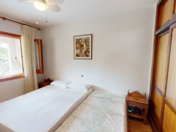 6-bedroom Villa In Murcia, Spain (272 M²)