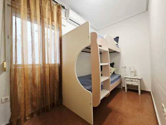 3-bedroom Apartment In Torrevieja, Spain (126 M²)