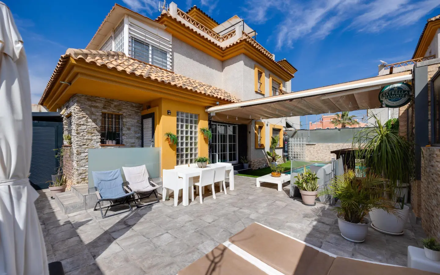 Villa Of 100 M² In Los Montesinos, Spain