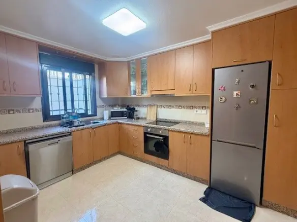 3-bedroom House In San Miguel De Salinas, Spain