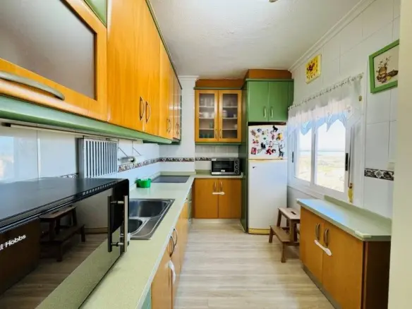 3-bedroom Penthouse In Torrevieja, Spain (135 M²)