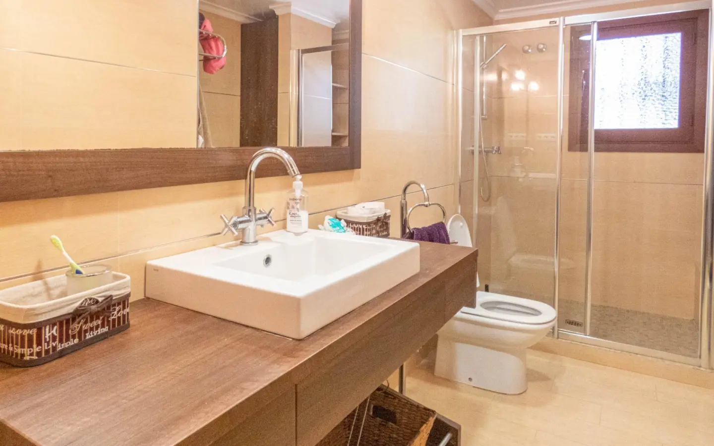 6-bedroom Villa In Pilar De La Horadada, Spain (268 M²)
