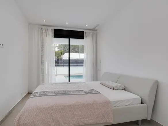 3-bedroom Villa In Orihuela, Spain (111 M²)