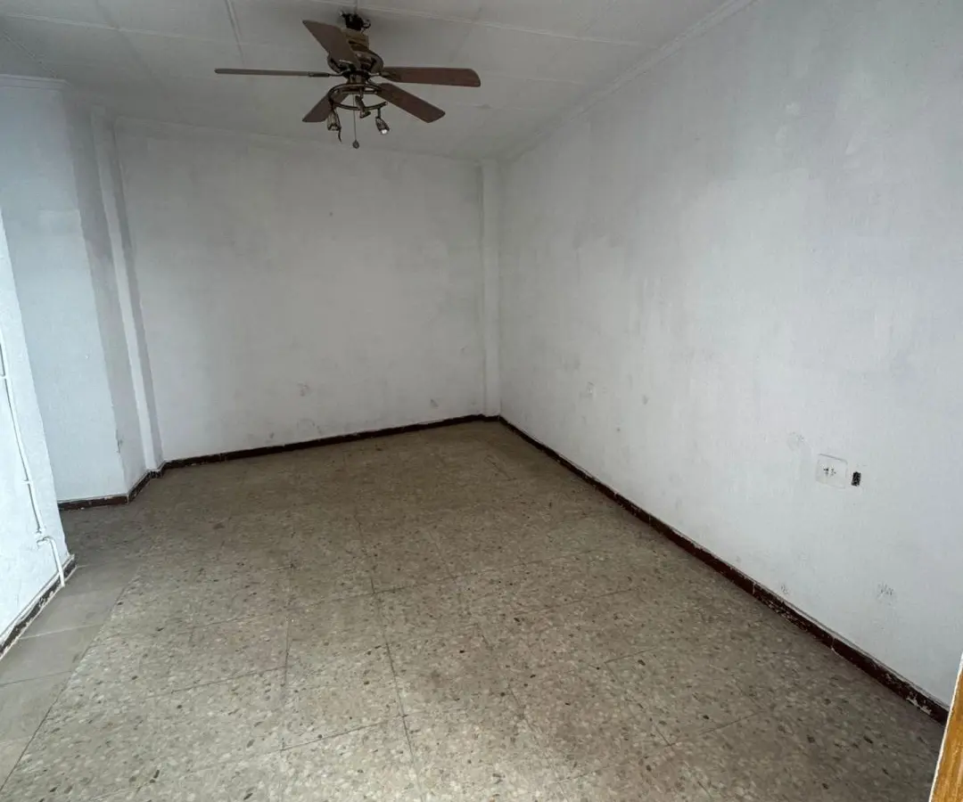 5-bedroom Apartment In Guardamar Del Segura, Spain (200 M²)