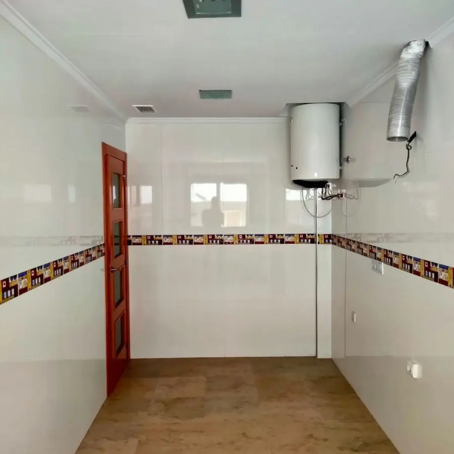 3-bedroom Apartment In Torrevieja, Spain (122 M²)