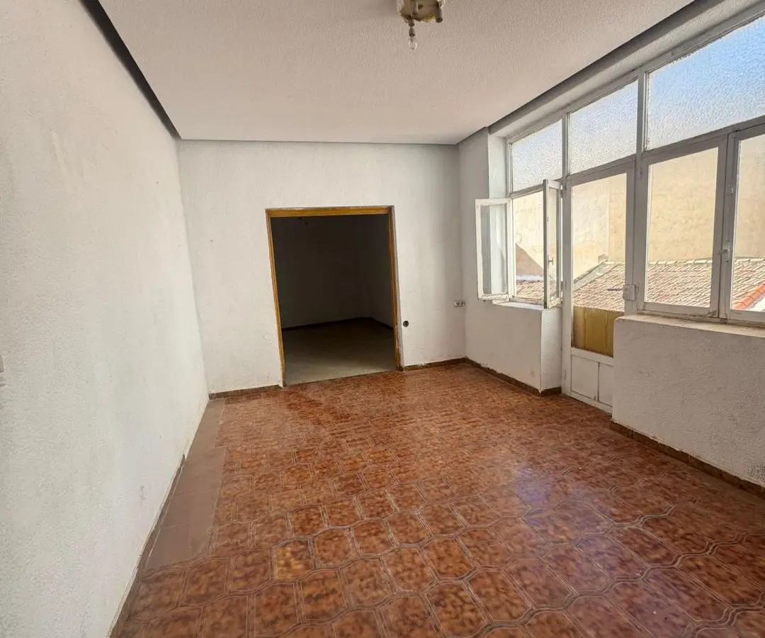 5-bedroom Apartment In Guardamar Del Segura, Spain (200 M²)