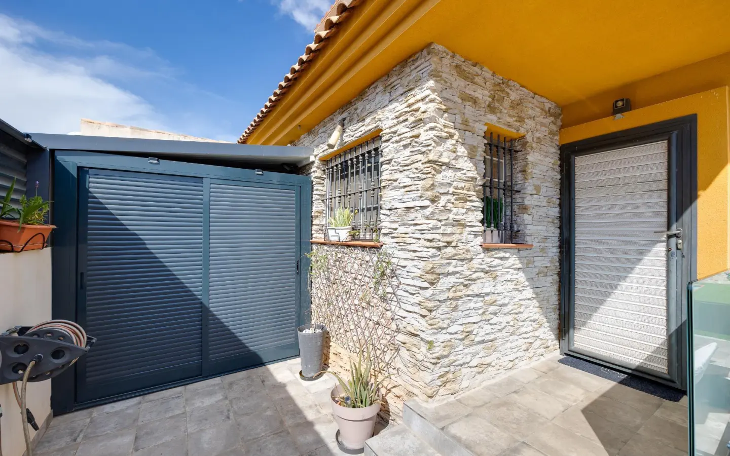 Villa Of 100 M² In Los Montesinos, Spain