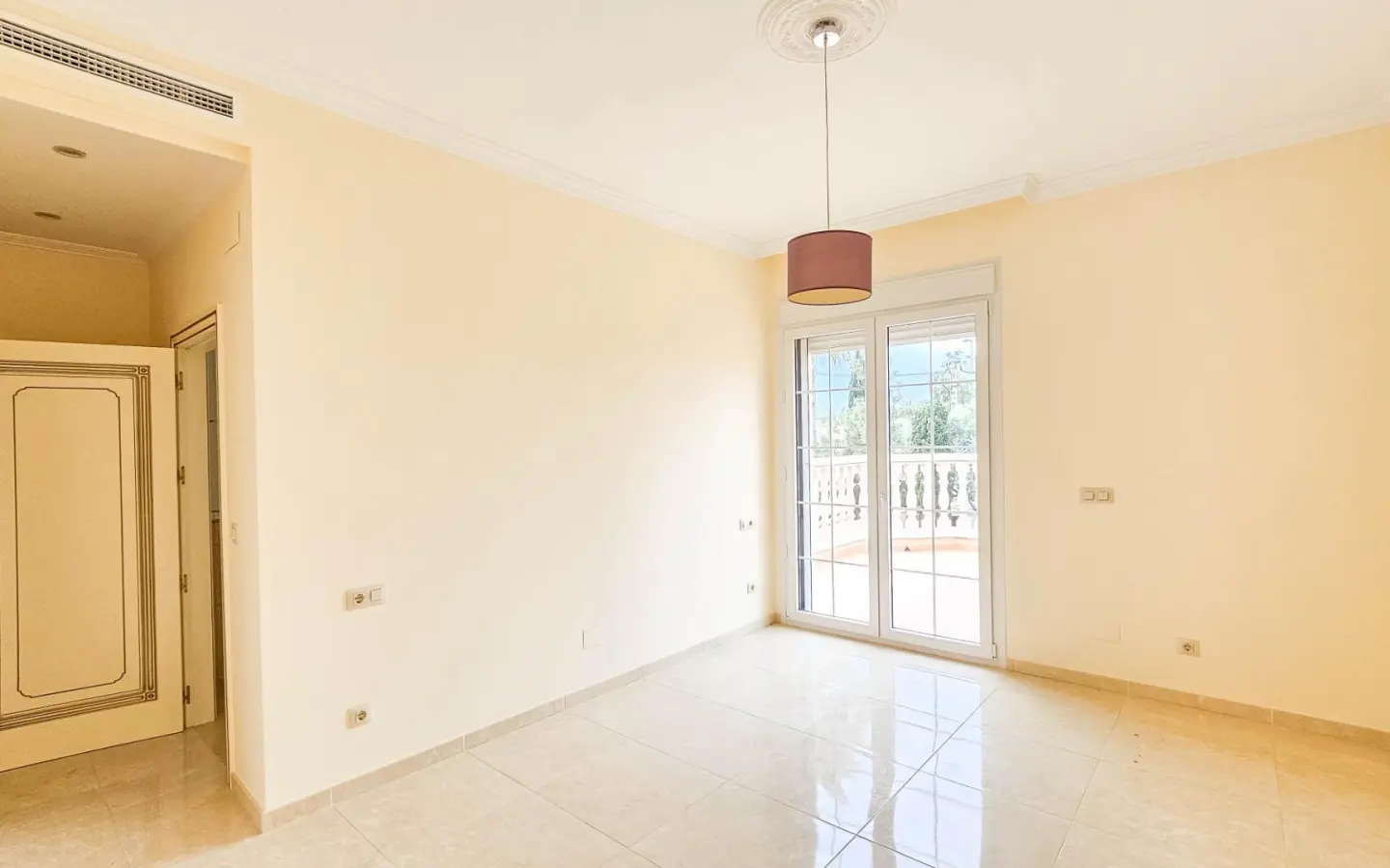 Villa 463 M² In Cabo Roig, Spain – Mediter Real Estate