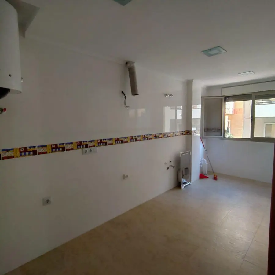 3-bedroom Apartment In Torrevieja, Spain (122 M²)