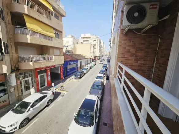 3-bedroom Apartment In Torrevieja, Spain (126 M²)