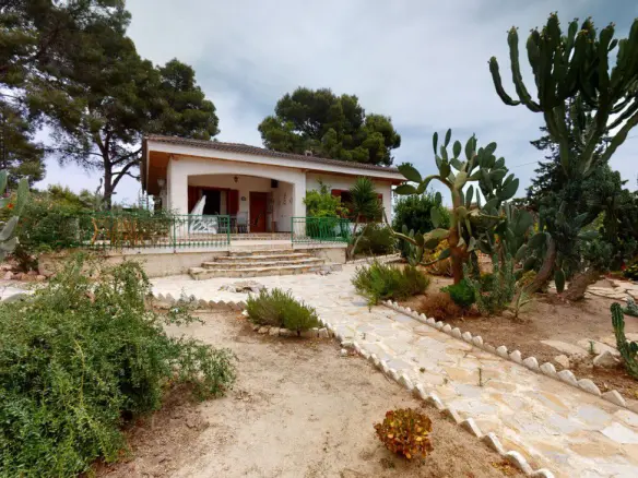 6-bedroom Villa In Murcia, Spain (272 M²)