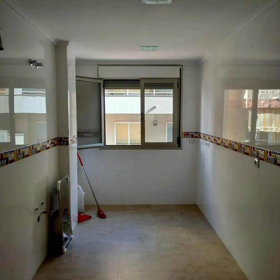 3-bedroom Apartment In Torrevieja, Spain (122 M²)