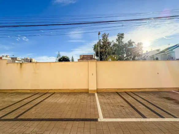 Apartment Of 55 M² In Torrevieja, Spain