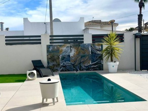 3-bedroom Villa In San Miguel De Salinas, Spain (103 M²)