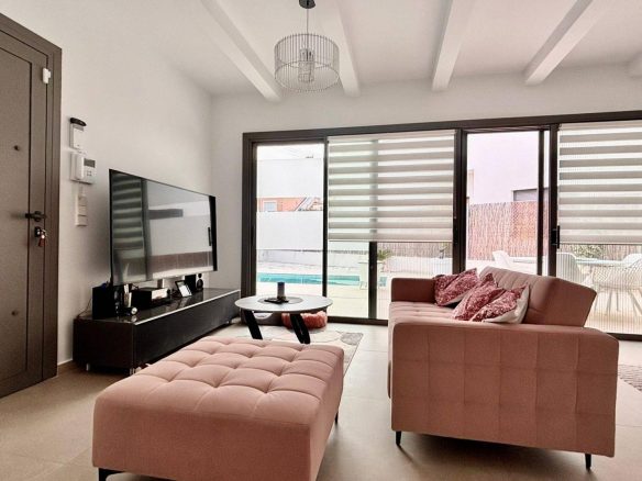 3-bedroom Villa In San Miguel De Salinas, Spain (103 M²)
