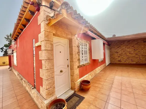 Villa Of 120 M² In Torrevieja, Spain
