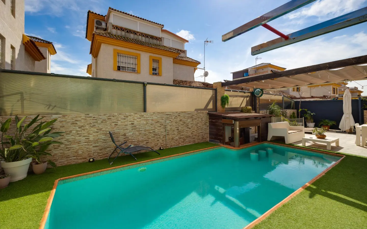 Villa Of 100 M² In Los Montesinos, Spain