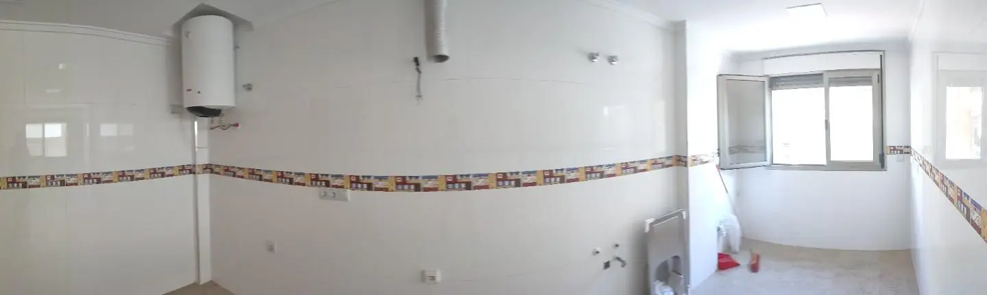 3-bedroom Apartment In Torrevieja, Spain (122 M²)