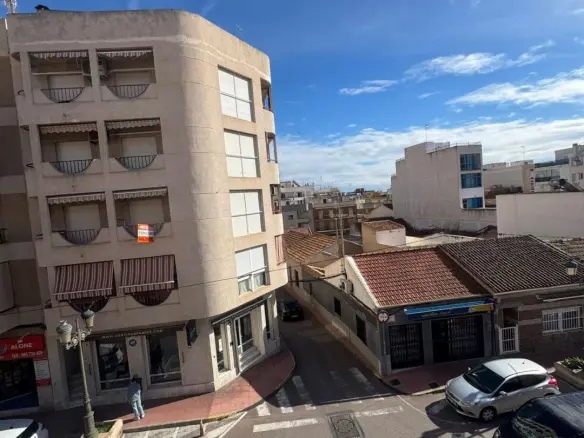 5-bedroom Apartment In Guardamar Del Segura, Spain (200 M²)