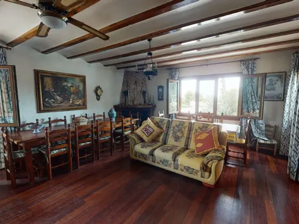 6-bedroom Villa In Murcia, Spain (272 M²)