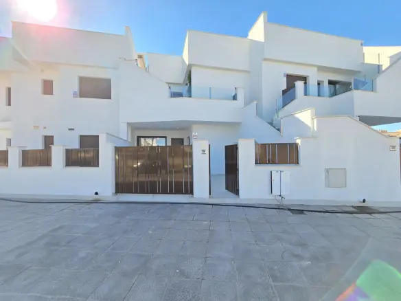 Apartment Of 70 M² In Pilar De La Horadada, Spain