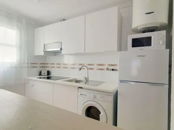 Penthouse Of 59 M² With Sea Views In Torrevieja, Spain