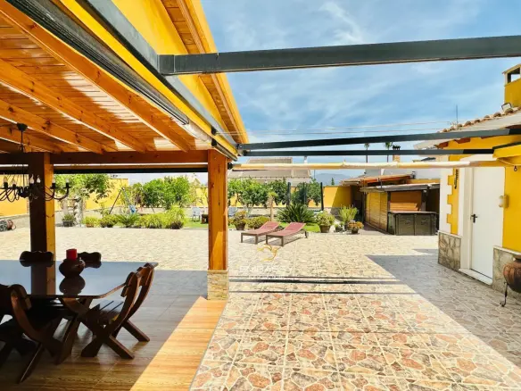 5-bedroom Villa In Orihuela, Spain (201 M²)