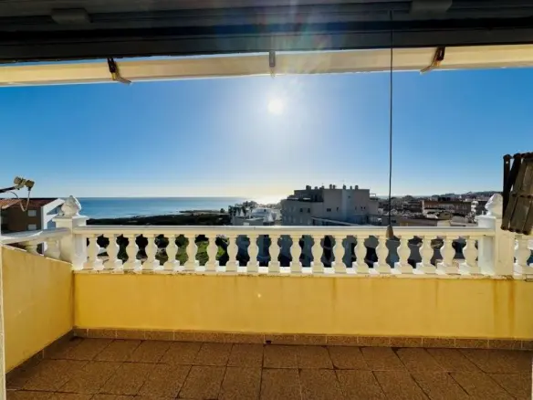 3-bedroom Penthouse In Torrevieja, Spain (135 M²)