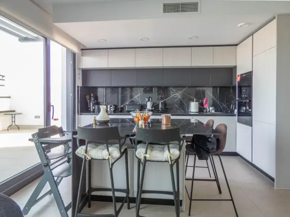 3-bedroom Apartment In Guardamar Del Segura, Spain (116 M²)