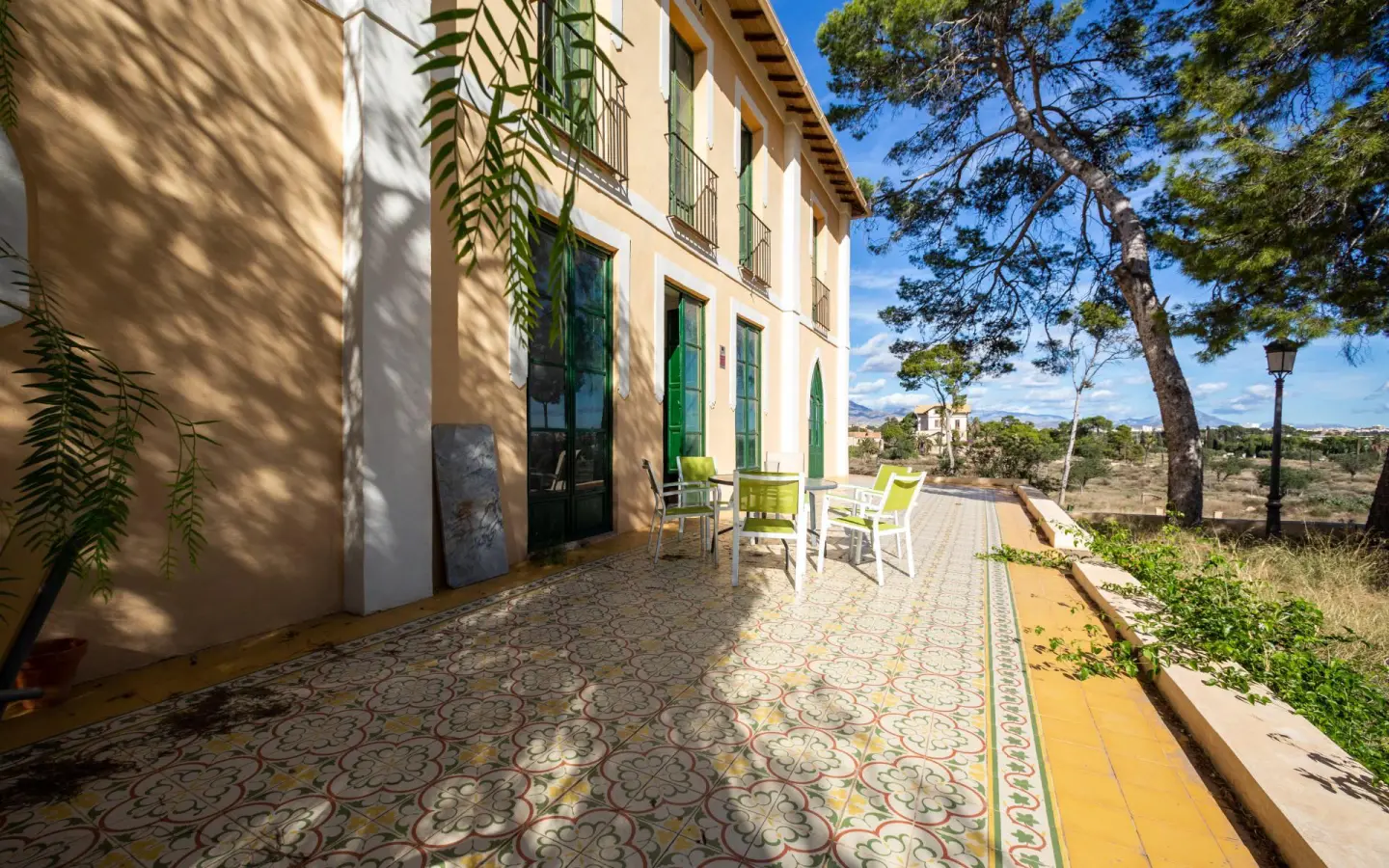 Villa 560 M² In Alicante, Spain – Mediter Real Estate