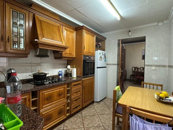 4-bedroom Apartment In Torrevieja, Spain (101 M²)