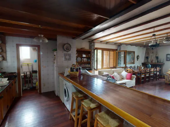 6-bedroom Villa In Murcia, Spain (272 M²)