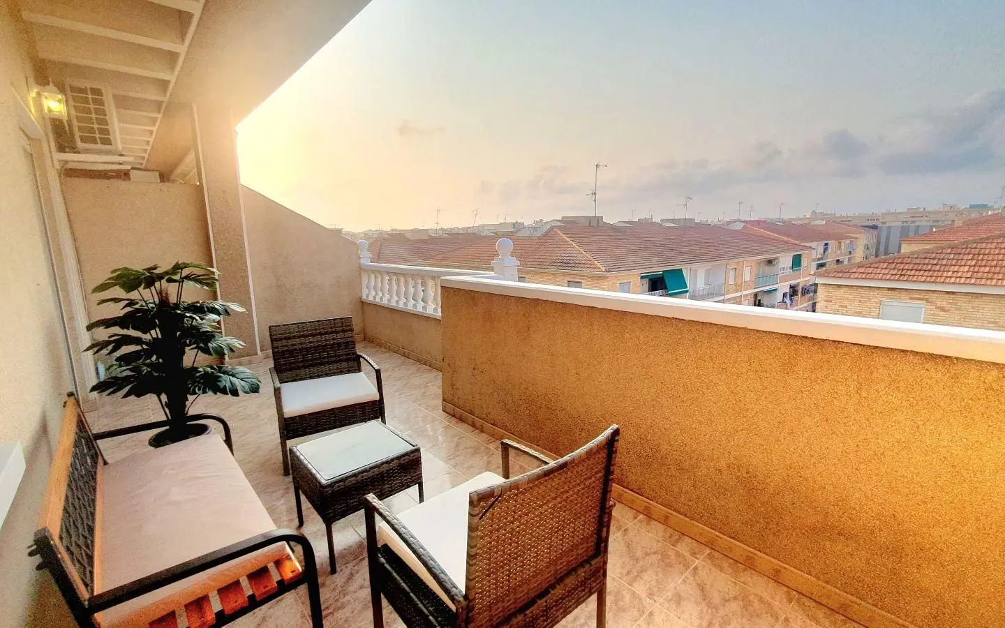 Penthouse Of 59 M² With Sea Views In Torrevieja, Spain