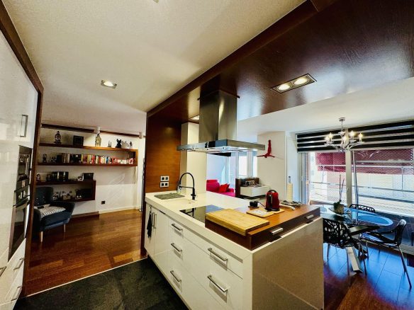 3-bedroom Apartment In Torrevieja, Spain (131 M²)