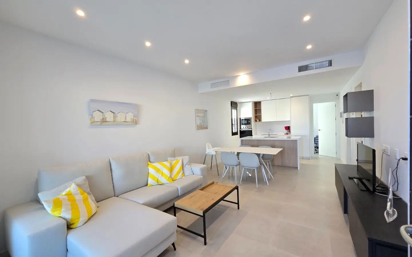 Apartment Of 70 M² In Pilar De La Horadada, Spain
