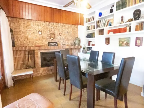 6-bedroom Villa In Pilar De La Horadada, Spain (268 M²)