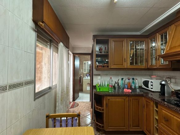 4-bedroom Apartment In Torrevieja, Spain (101 M²)